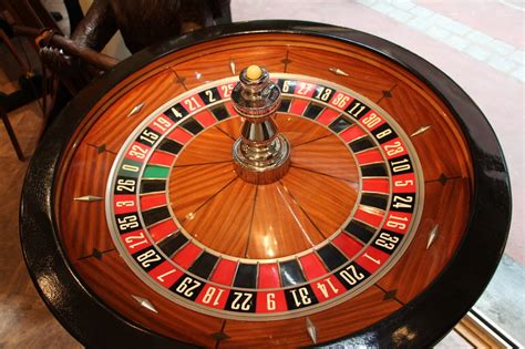 casino roulette wheel - randomizer wheel